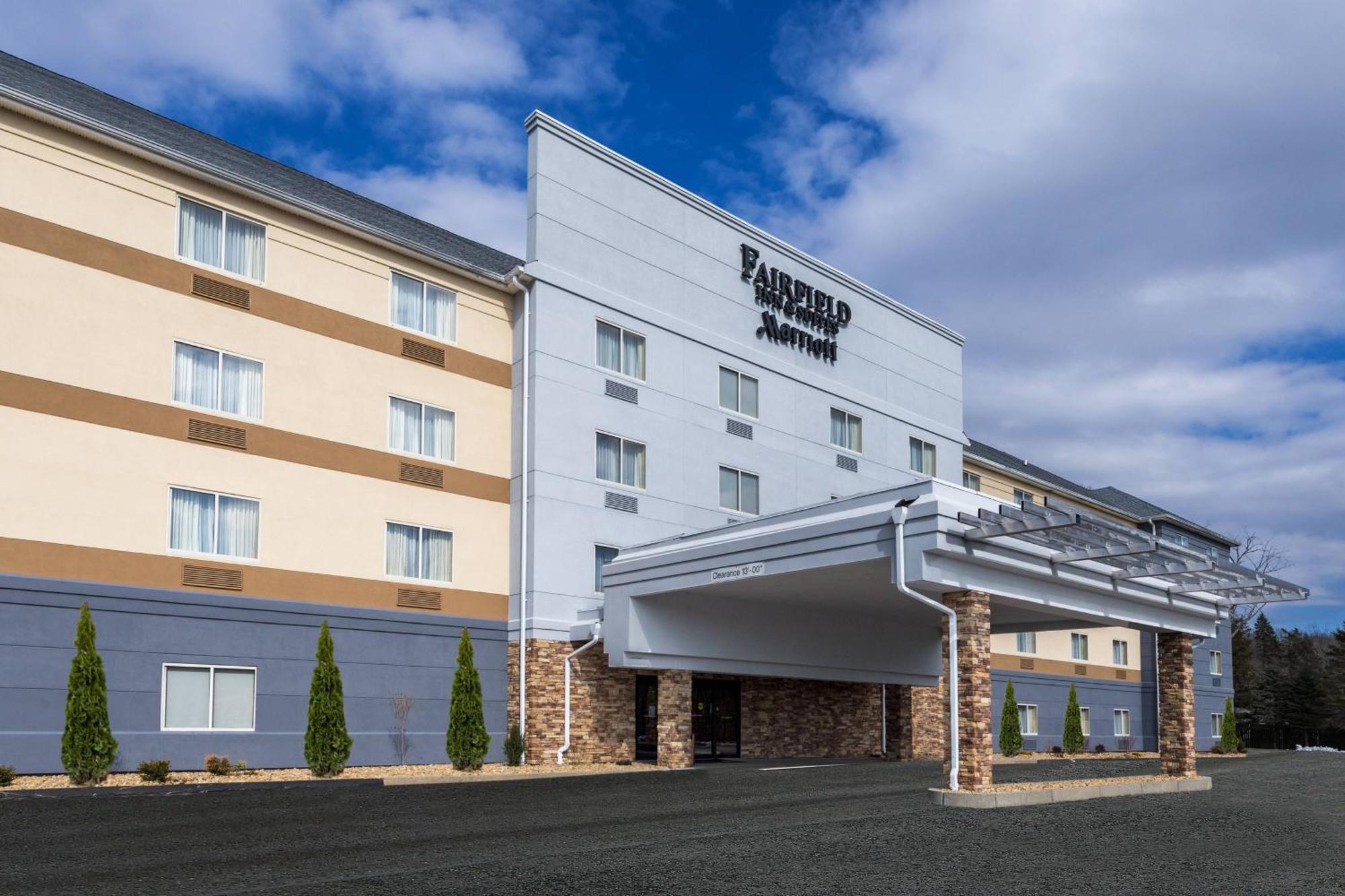 Fairfield By Marriott Inn & Suites Uncasville Mohegan Sun Area Exterior foto