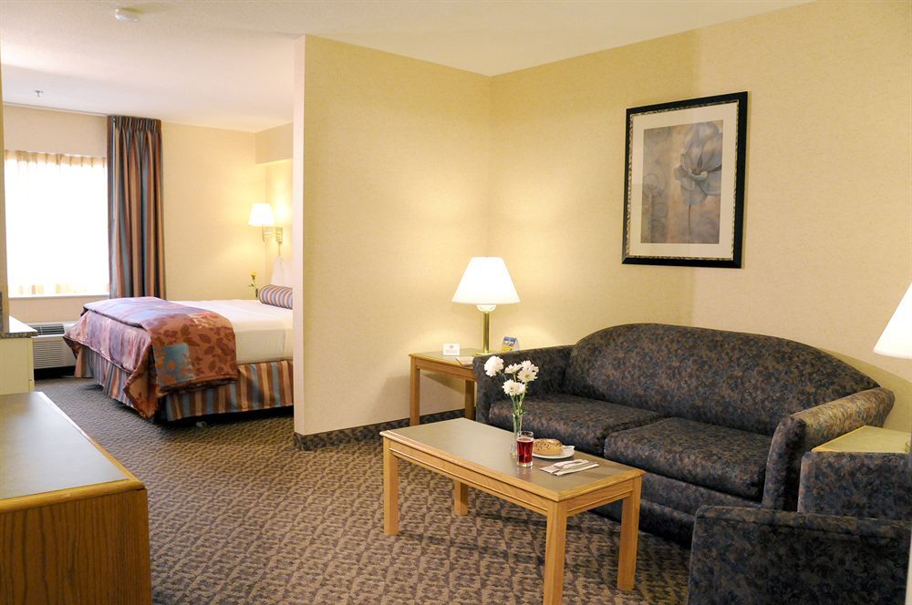 Fairfield By Marriott Inn & Suites Uncasville Mohegan Sun Area Exterior foto